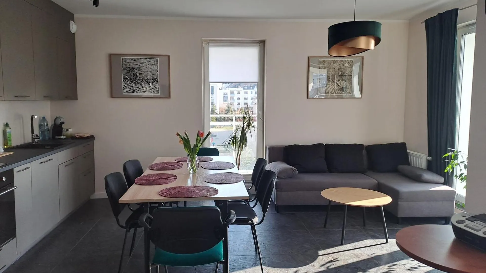 Komfortowy Apartament- 1 Salon, 3 Sypialnie, 2 Lazienki W Gdansku contacts